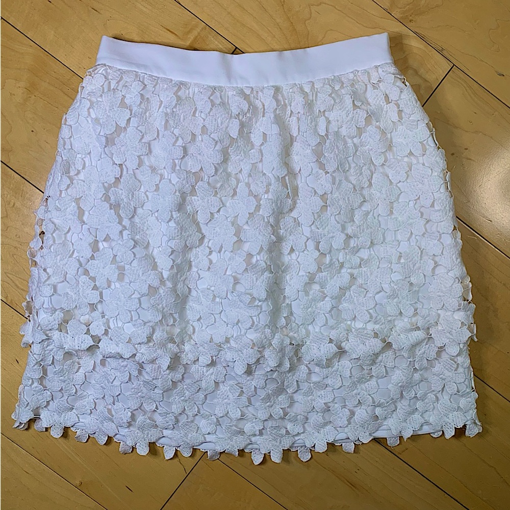 Club Monaco size 4 layered lined white floral cotton lace overlay mini skirt